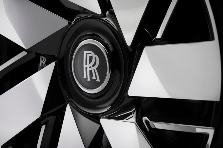 rolls-royce-predstavlja-cullinan-series-ii-hrabra-evolucija-vrhunskog-luksuznog-suv-2