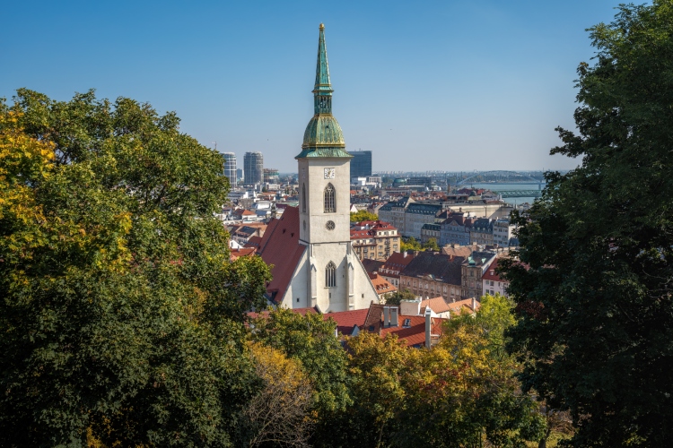 bratislava-proglasena-najboljom-destinacijom-za-povoljnu-posetu-bozicnim-bazarima-6