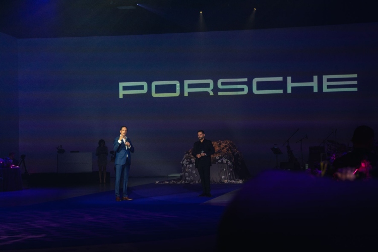 vizija-postaje-stvarnost-novi-all-electric-porsche-macan-bev-predstavljen-je-u-beogradu-3